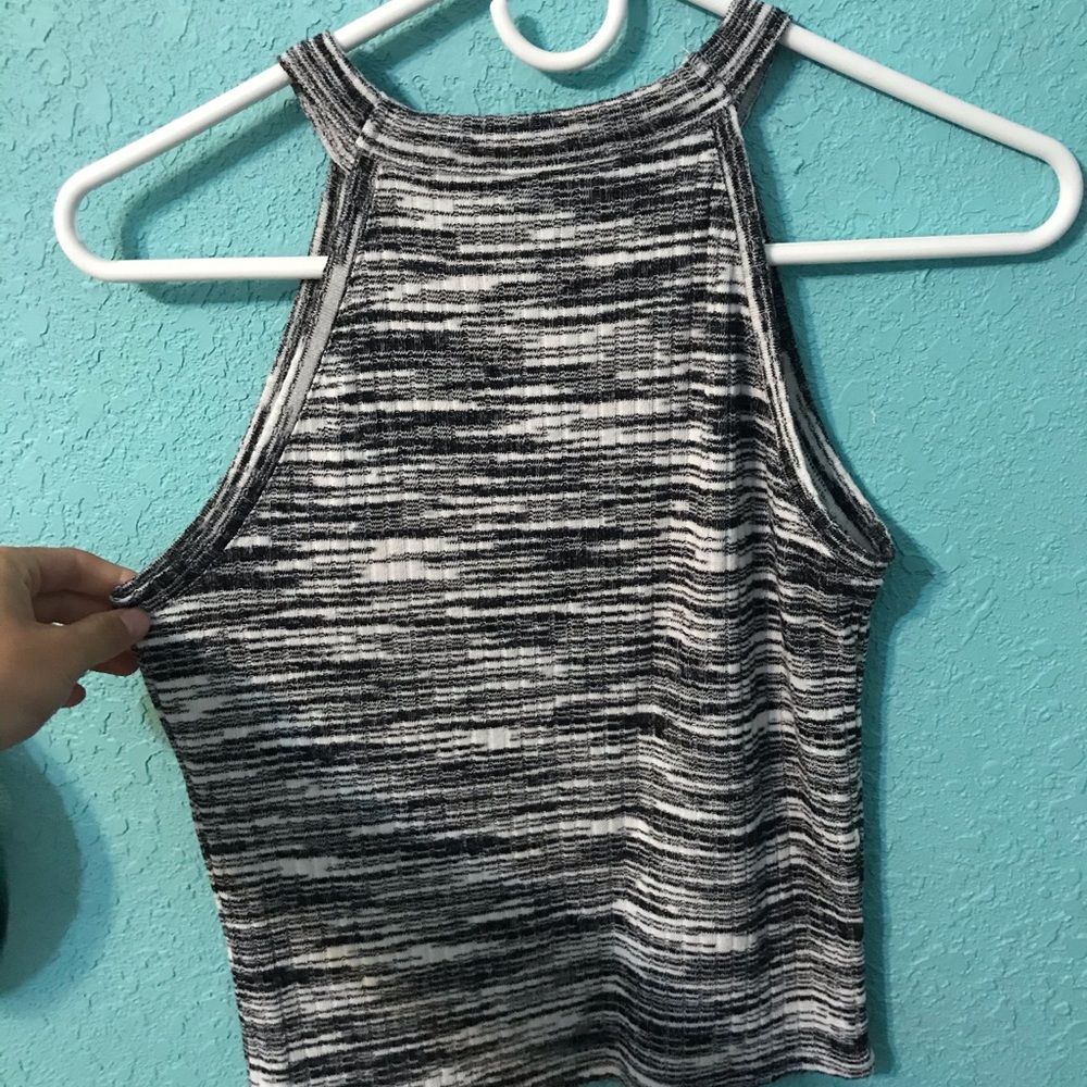 Crop tank - Picture 2 of 2